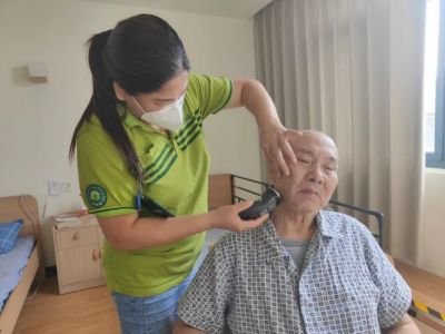 剃胡须