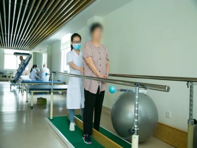 东骅康复大厅