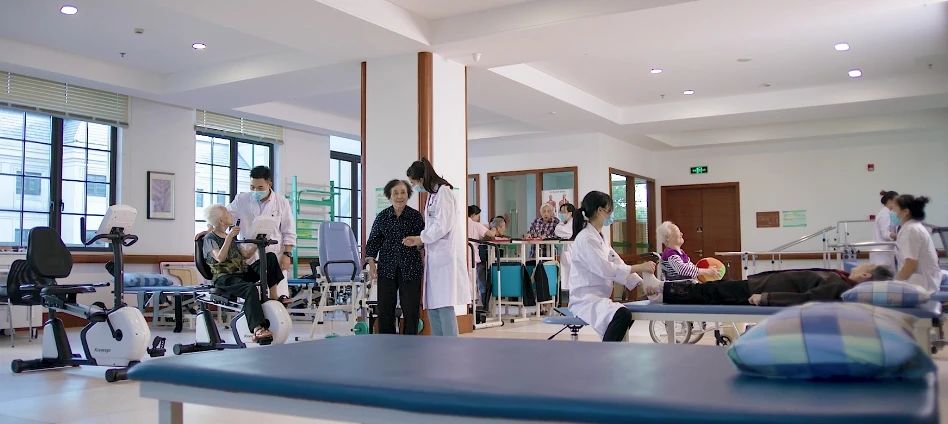 上海颐和苑养老中心康复大厅