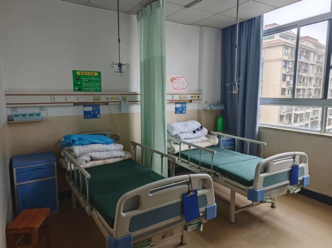 云和县和平老年护理病房双人间