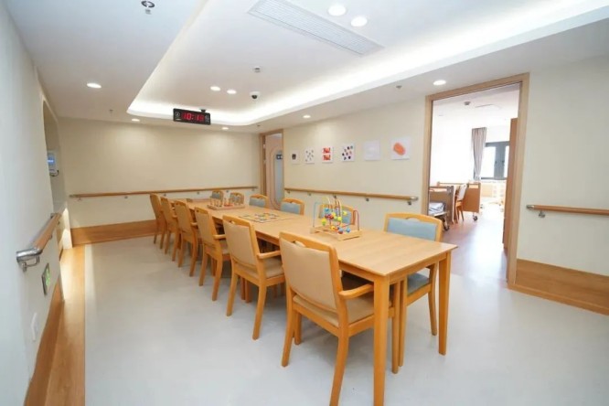康嘉养老院活动室1