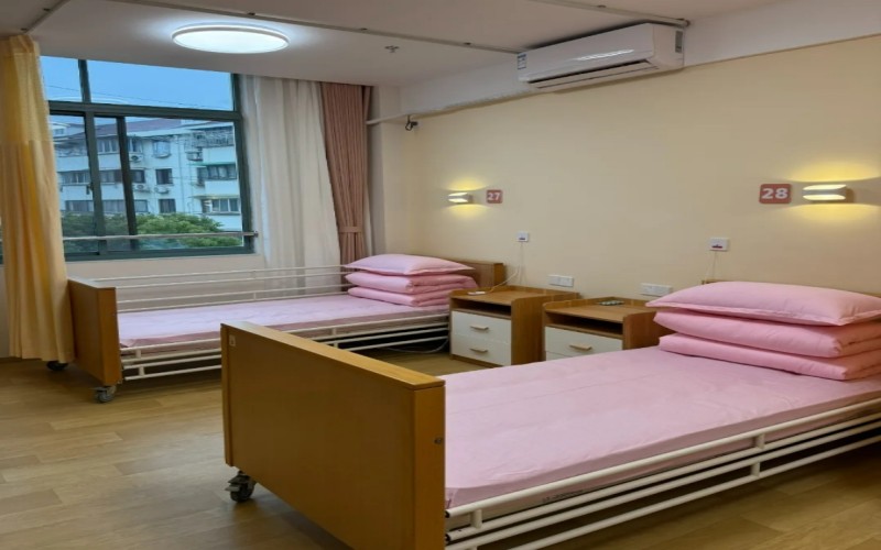 徐汇华泾银康养护院9