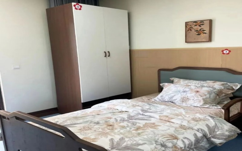 闵行区梅陇镇曙东颐养院病房