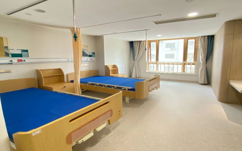 浦岸护理院双人间