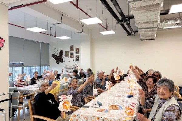 上钢养护院活动1