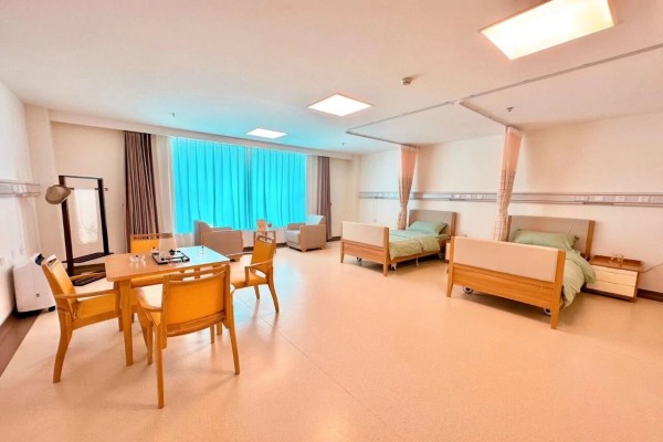 上钢养护院病房